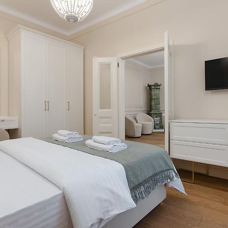 1910 Boutique - Self Check-In Only Hotel Брашов Екстериор снимка